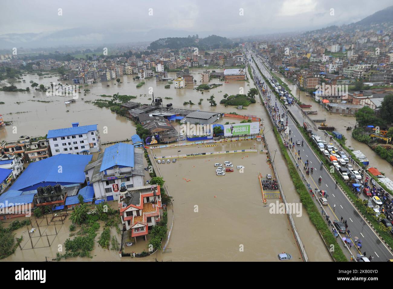 Eine ariel-Ansicht des überfluteten Gebiets, das am Donnerstag, den 12. Juli 2018, von River betroffen war, aufgrund der unaufhörlichen Regenfälle in Thimi, Bhaktapur, Nepal. Das normale Leben im ganzen Land, einschließlich des Kathmandu-Tals, ist seit Mittwochabend durch unaufhörliche Niederschläge beeinträchtigt worden. (Foto von Narayan Maharjan/NurPhoto) Stockfoto