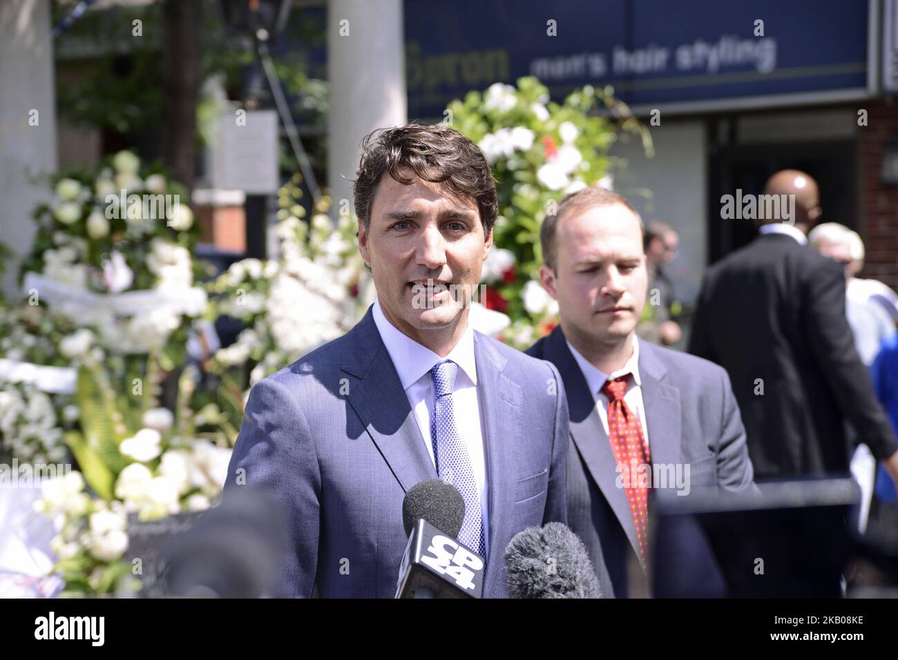 Premierminister Justin Trudeau sprach vor den Medien bei der Gedenkstätte für die Opfer der Danforth-Schießerei in Toronto, Kanada. (Foto von Arindam Shivaani/NurPhoto) Stockfoto