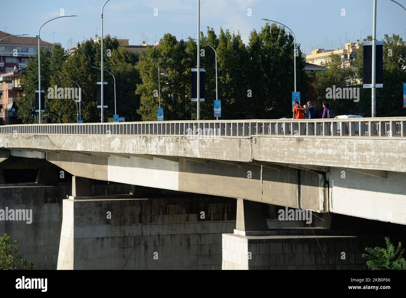 Nach dem Zusammenbruch der Morandi-Brücke in Genua vermehren sich die Alarme für die Infrastruktur in Italien. Ponte Marconi in Rom, Italien, 17. august 2018 (Foto: Silvia Lore/NurPhoto) Stockfoto