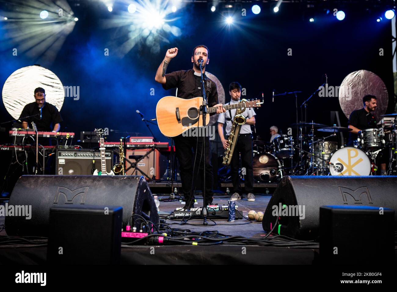 Der italienische Indie-Pop-Sänger und Songwriter Colapesce auf der Bühne beim heutigen Festival 2018 in Turin, Italien (Foto: Roberto Finizio/NurPhoto) Stockfoto