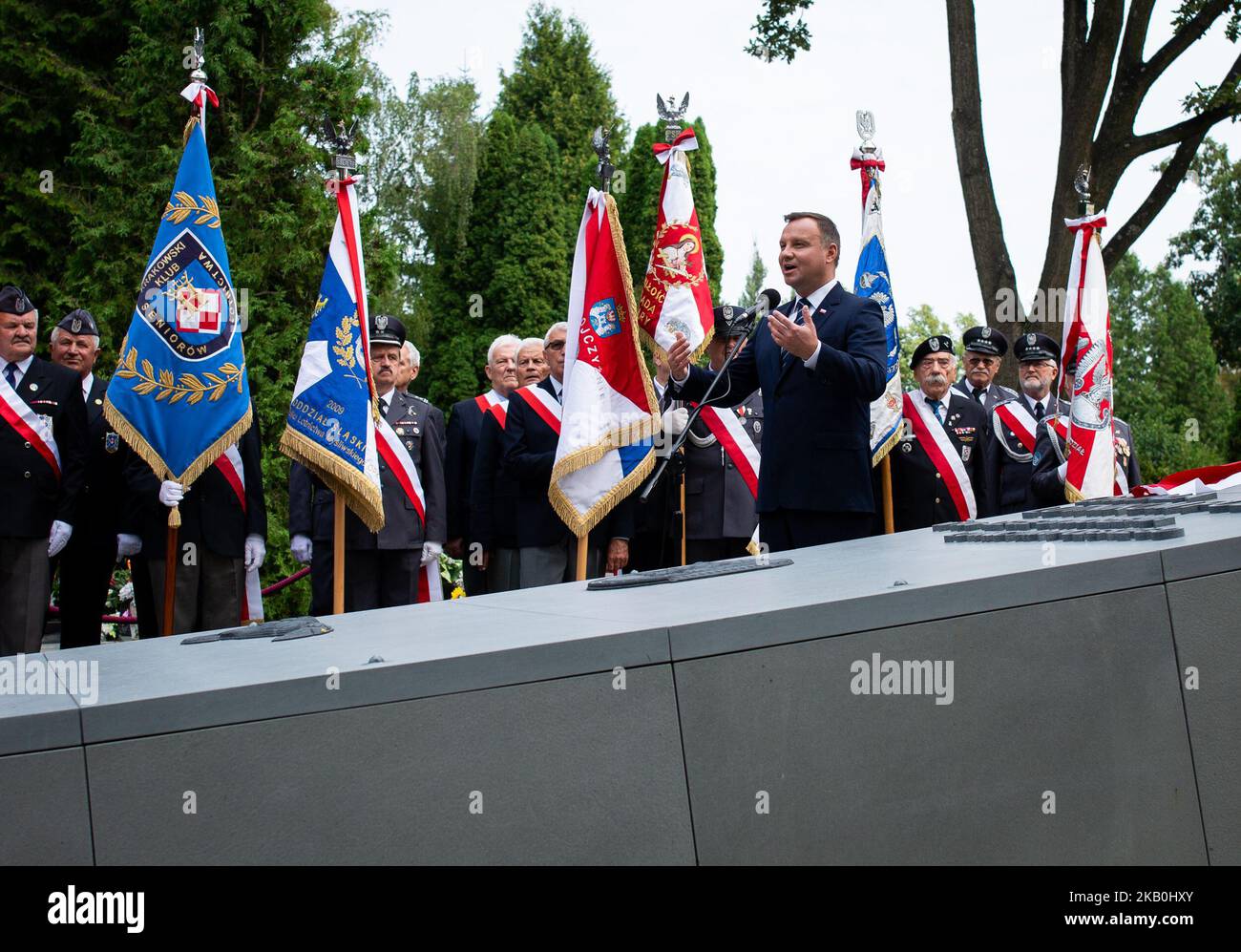 Der polnische Präsident Andrzej Duda bei der Enthüllung des Denkmals „Ehre für polnische Piloten“ am 28. August 2018 auf dem Militärfriedhof Powazki in Warschau, Polen (Foto: Mateusz Wlodarczyk/NurPhoto) Stockfoto