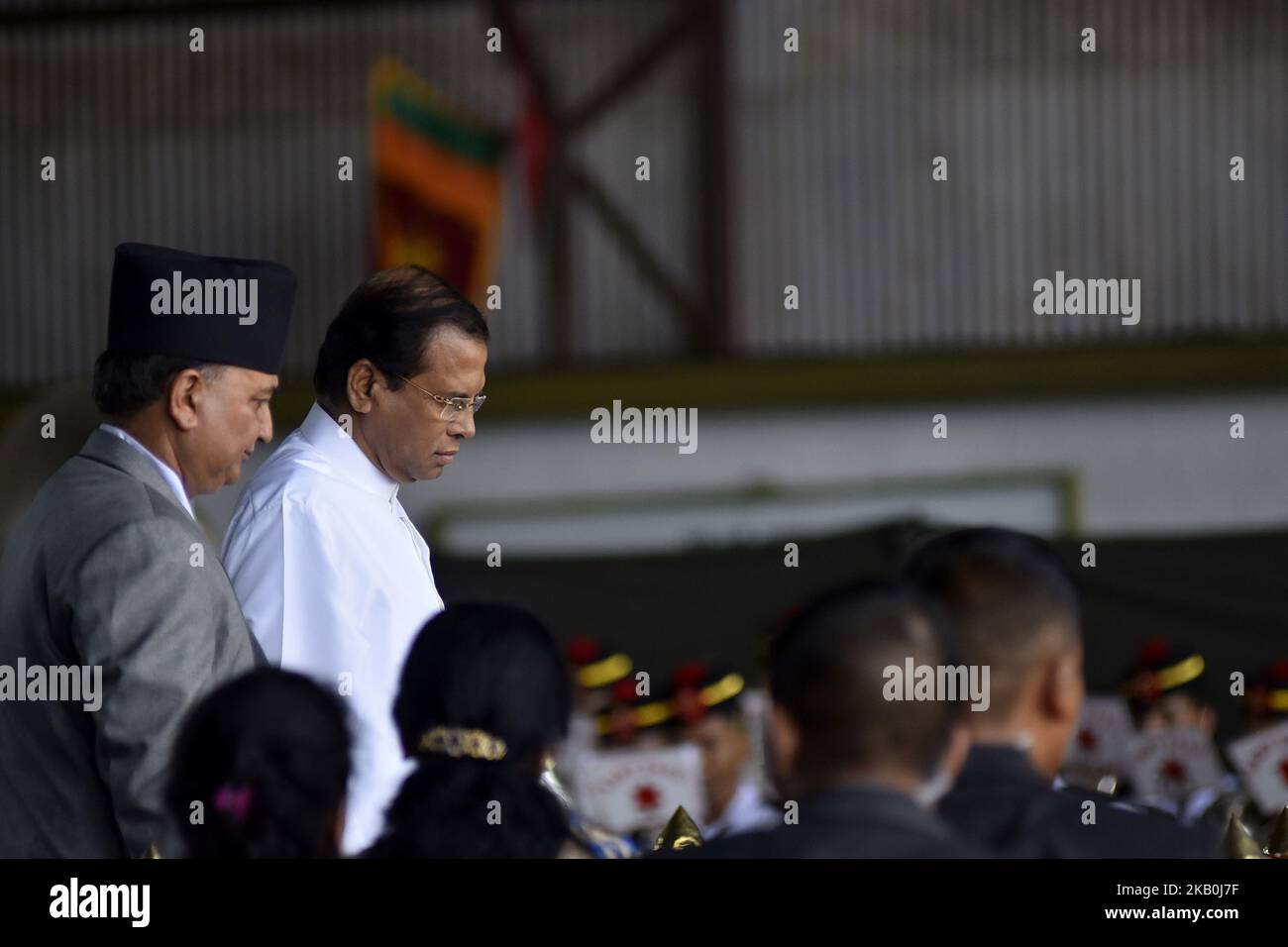 Der Präsident von Sri Lanka, Maithripala Sirisena, beobachtet am Mittwoch, dem 29. August 2018, eine Ehrenwache auf dem internationalen Flughafen Tribhuwan in Kathmandu, Nepal. Die Staats- und Regierungschefs der Bay of Bengal Initiative for Multi-Sectoral Technical and Economic Cooperation (BIMSTEC) treffen am 30. Und 31. August 2018 zum BIMSTEC-Gipfel in Nepal ein. (Foto von Narayan Maharjan/NurPhoto) Stockfoto