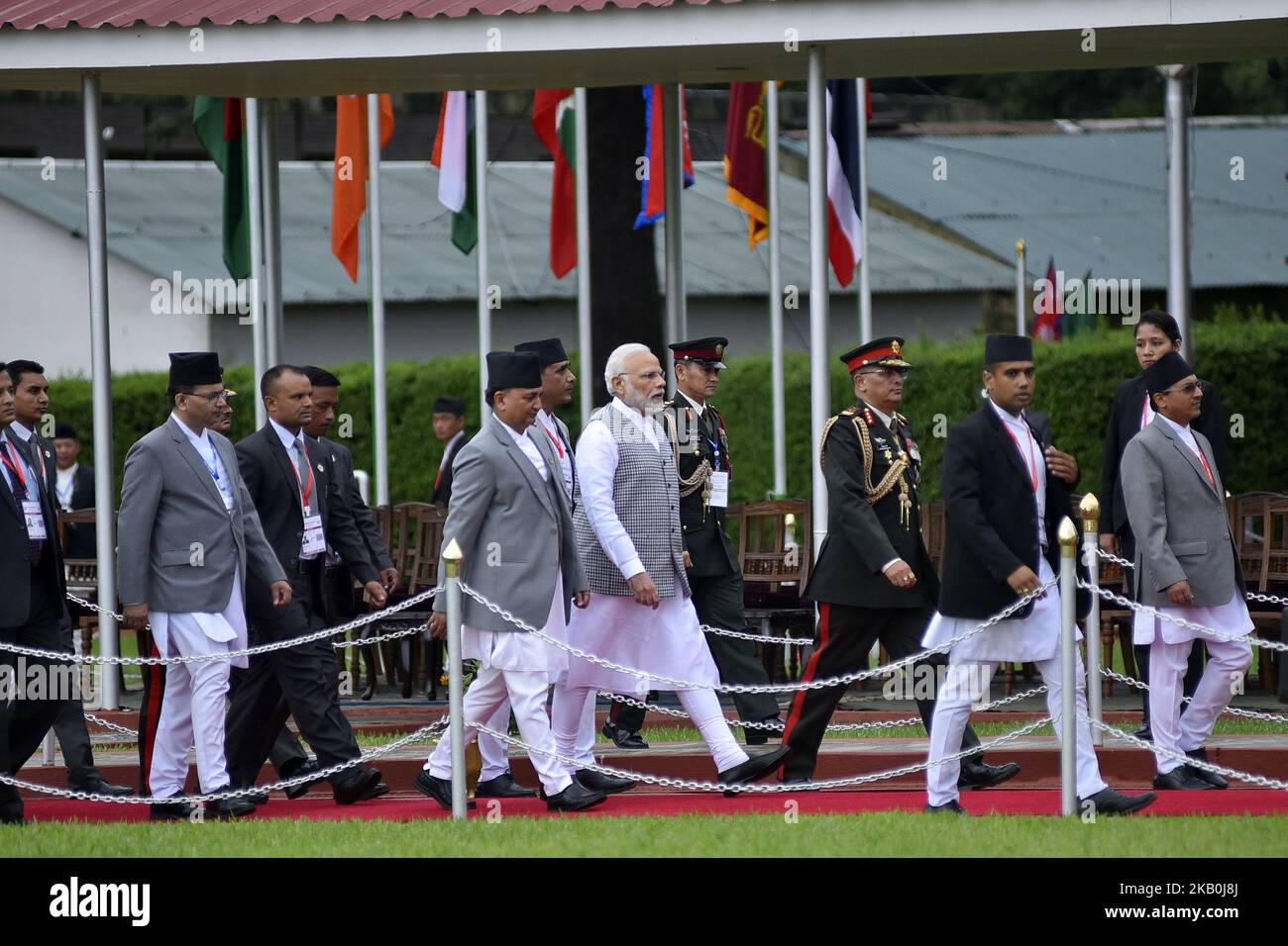 Der indische Premierminister Narendra Modi trifft am Donnerstag, den 30. August 2018, zur BIMSTEC 2018 auf dem internationalen Flughafen Tribhuwan in Kathmandu, Nepal, ein. Die Staats- und Regierungschefs der Bay of Bengal Initiative for Multi-Sectoral Technical and Economic Cooperation (BIMSTEC) treffen am 30. Und 31. August 2018 zum BIMSTEC-Gipfel in Nepal ein. (Foto von Narayan Maharjan/NurPhoto) Stockfoto