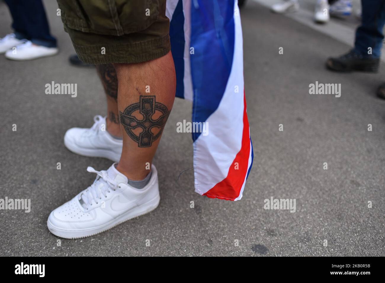 Demonstranten, die sich für den Brexit einsetzen, stehen vor den Toren der Downing Street und vor dem Parlament, um am 5. September 2018 gegen Premierministerin Theresa May, London, zu protestieren. (Foto von Alberto Pezzali/NurPhoto) Stockfoto