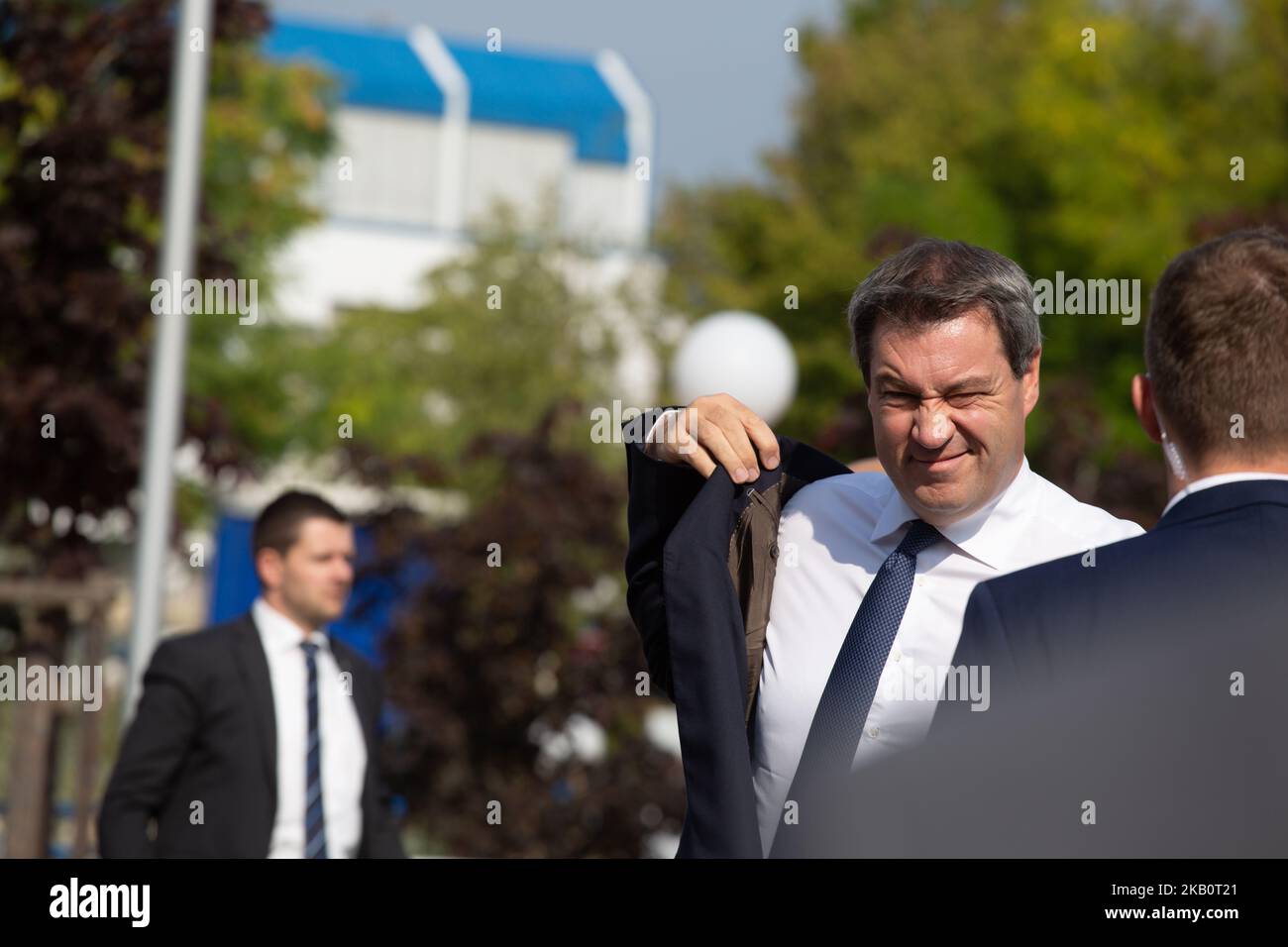 Markus Soeder bei der Ankunft im Krankenhaus. Am 6. September 2018 weihten der bayerische Landeshauptmann (Ministerpraesident) und die bayerische Gesundheitsministerin, Frau Melie Huml (beide CSU), den Ausbau des Krankenhauses in Bamberg, Nordbayern, ein. Beide hielten eine Rede und besuchten danach das Krankenhaus und die neue Technologie. (Foto von Alexander Pohl/NurPhoto) Stockfoto