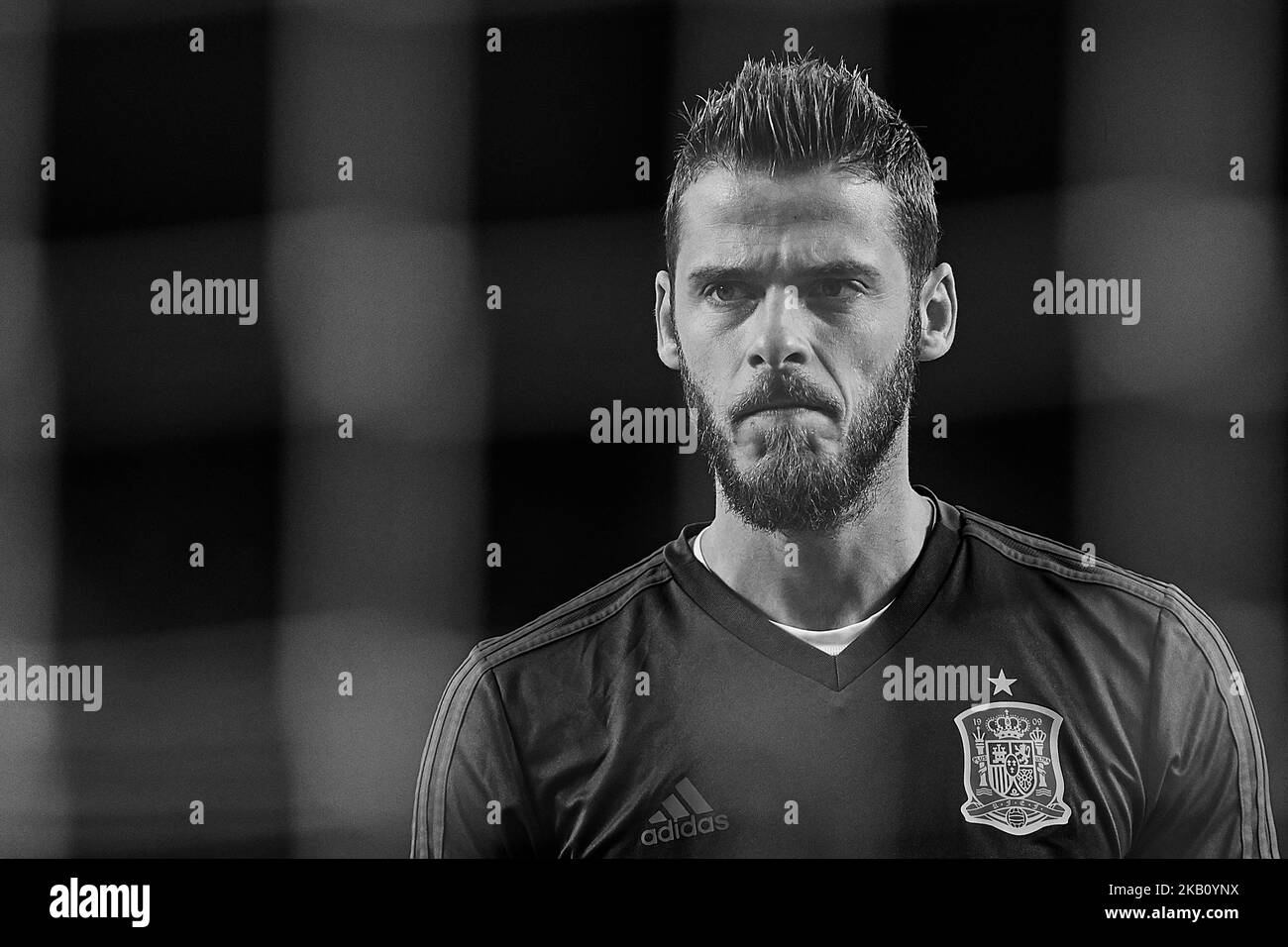 (ANMERKUNG DER REDAKTION: Das Bild wurde in Schwarzweiß konvertiert) David De Gea aus Spanien schaut vor der UEFA Nations League Auf Ein Gruppenspiel zwischen Spanien und Kroatien am 11. September 2018 bei Manuel Martinez Valero in Elche, Spanien (Foto: David Aliaga/NurPhoto) Stockfoto