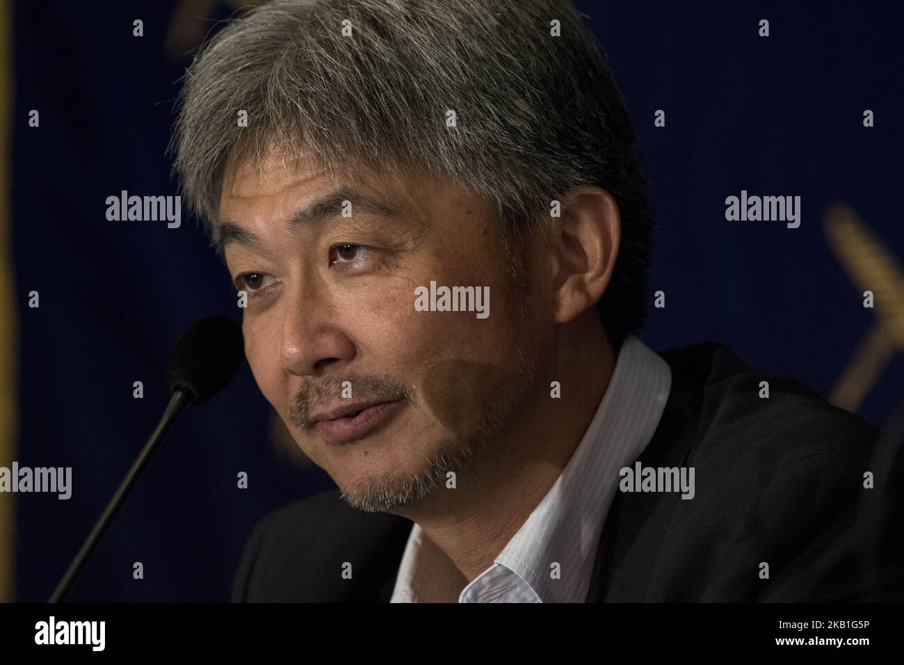 Hideki Moronuki, Senior Fisheries Negotiator, Fisheries Agency und Stellvertretender Kommissar der Internationalen Walfangkommission (IWC), beantwortet Fragen von Reportern des Foreign Correspondents' Club of Japan (FCCJ), der am 27. September 2018 in Tokio stattfand. Japan hat dem jüngsten Treffen der Internationalen Walfangkommission (IWC) in Florianopolis, Brasilien, mehrere Änderungen vorgelegt, die den Weg für eine Wiederaufnahme des kommerziellen Walfangs geebnet haben könnten. Zu den Vorschlägen gehörte die Einrichtung eines „Ausschusses für nachhaltige Walfang“, der Empfehlungen zu Fangbeschränkungen für Walfang abgeben würde. Auch Japan forderte dies Stockfoto
