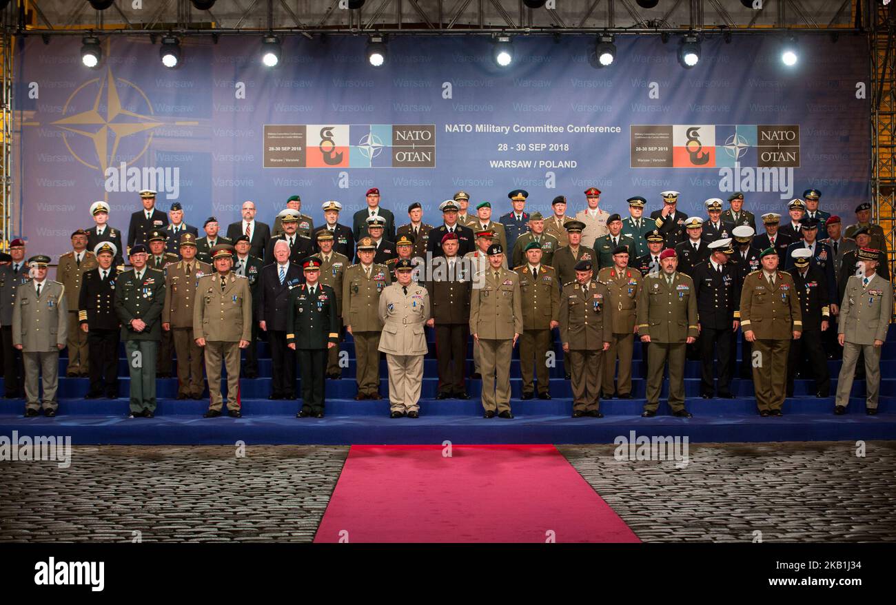 Begrüßungszeremonie der Konferenz des NATO-Militärkomitees am 28. September 2018 im Hof des königlichen Schlosses in Warschau (Foto: Mateusz Wlodarczyk/NurPhoto) Stockfoto