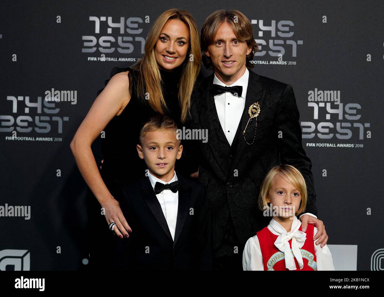 Luka Modric mit Familie bei den besten FIFA Football Awards in der Royal Festival Hall am 24. September 2018 in London, England. (Foto von Action Foto Sport/NurPhoto) Stockfoto