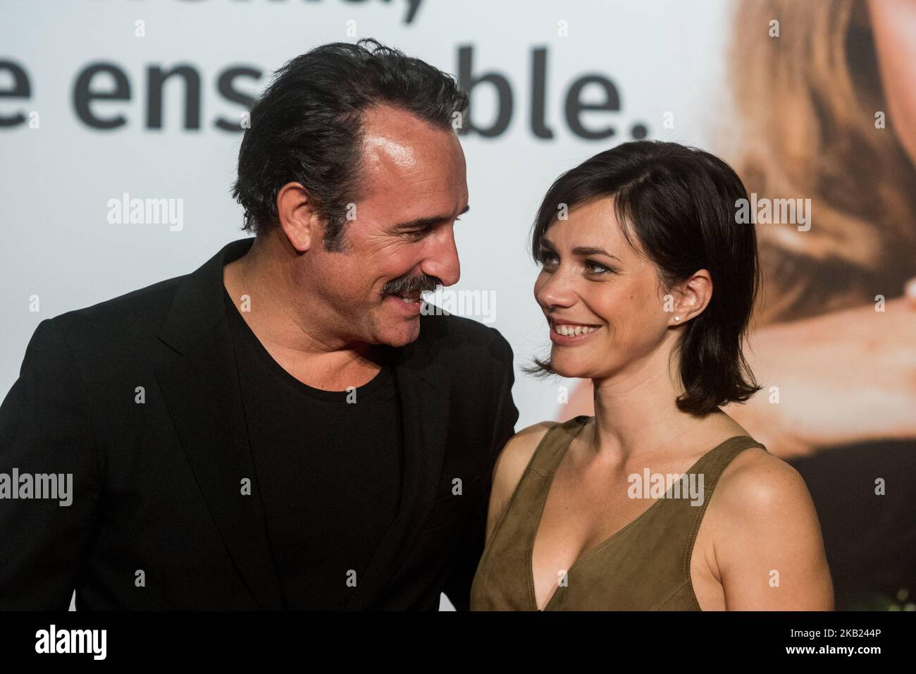 Jean Dujardin, Nathalie Péchalat während der Eröffnungszeremonie des Lumiere Festivals 10., am 13. Oktober 2018 in Lyon, Frankreich. (Foto von Nicolas Liponne/NurPhoto) Stockfoto