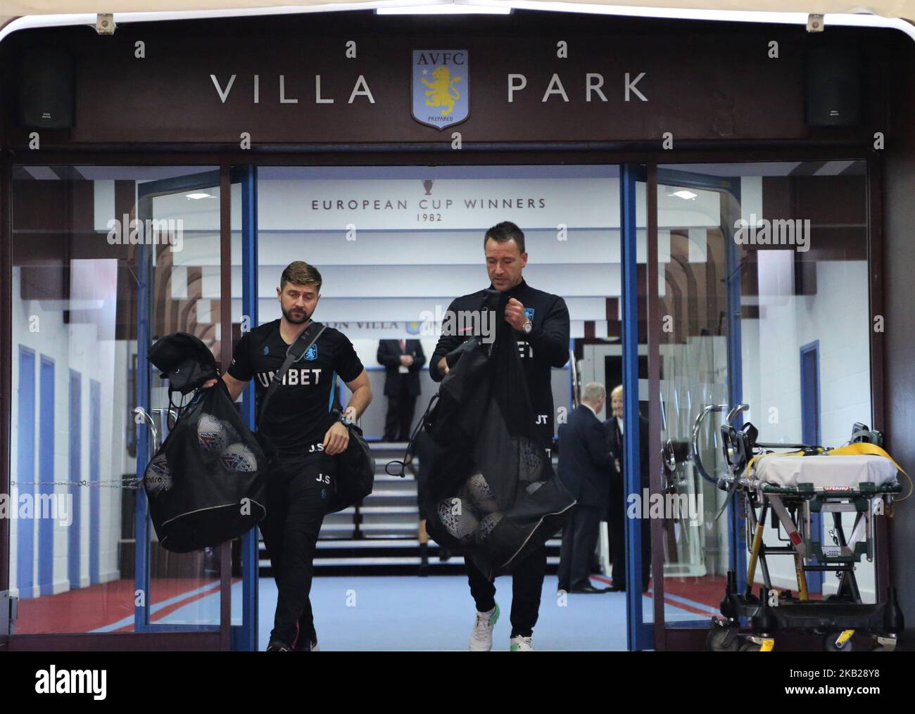 John Terry kommt am 20. Oktober 2018 zum Championship League-Spiel zwischen Aston Villa und Swansea City im Villa Park Stadion in Birmingham, England. (Foto von Action Foto Sport/NurPhoto) Stockfoto