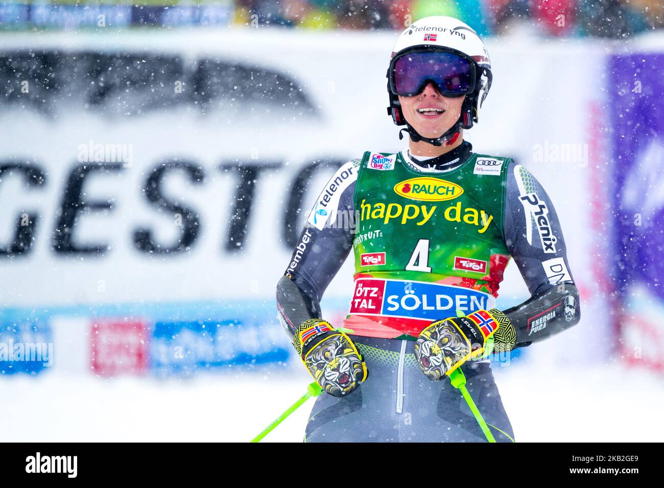 Mowinckel Ragnhild aus NOR im Einsatz beim Audi FIS Alpine Ski World Cup Damen Riesenslalom am 27. Oktober 2017 in Soelden, Österreich. (Foto von Damjan Zibert/NurPhoto) Stockfoto