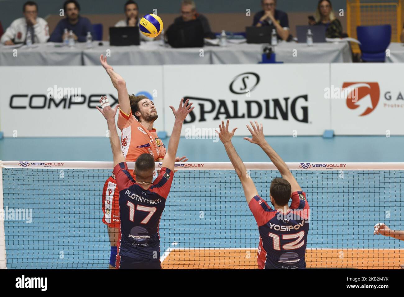 Kamil Rychlicki (#2 Consar Ravenna) in Aktion während der italienischen SuperLega Serie Ein Volleyball-Spiel zwischen Vero Volley Monza und Consar Ravenna in Monza, Italien am 1.. November 2018, Monza gewann 3-1. (Foto von Roberto Finizio/NurPhoto) Stockfoto