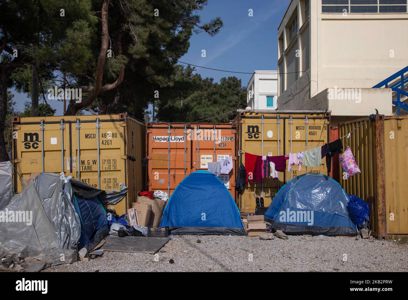 Zelte von Neuankömmlingen im Flüchtlingslager Diavata, Griechenland, am 2. November 2018. Das Diavata Flüchtlingslager ist ein umgebautes ehemaliges Militärlager mit dem Namen Anagnostopoulou in der Nähe der Stadt Diavata. Das Lager arbeitet in der Nähe oder über seiner Kapazität. Registrierte Flüchtlinge leben in vorgefertigten Häusern, aber es gibt jeden Tag neue Ankünfte von Flüchtlingen, die in Zelten bleiben, da es keinen Platz mehr gibt. (Foto von Nicolas Economou/NurPhoto) Stockfoto