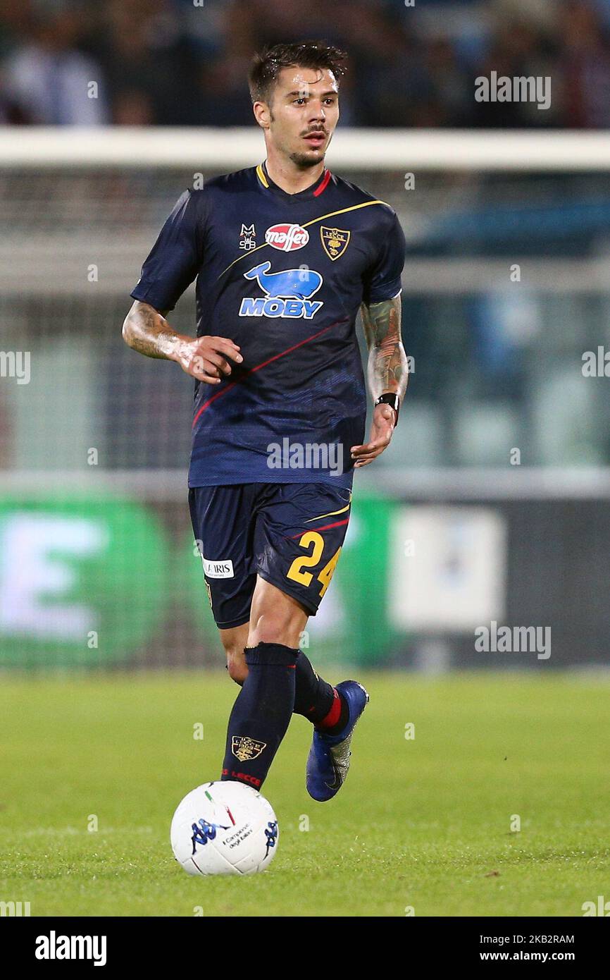 Lorenzo Venuti von U.S. Lecce 1908 während des Spiels der italienischen Serie B 2018/2019 zwischen Pescara Calcio 1936 FC und U.S. Lecce 1908 im Adriatico 'Giovanni Cornacchia' Stadion am 5. November 2018 in Pescara, Italien. (Foto von Danilo Di Giovanni/NurPhoto) Stockfoto