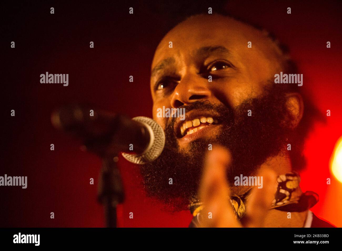 Der afroamerikanische Sänger und Songwriter Fantastic Negrito tritt am 11. November 2018 live im Santeria Social Club in Mailand, Italien, auf. (Foto von Roberto Finizio/NurPhoto) Stockfoto