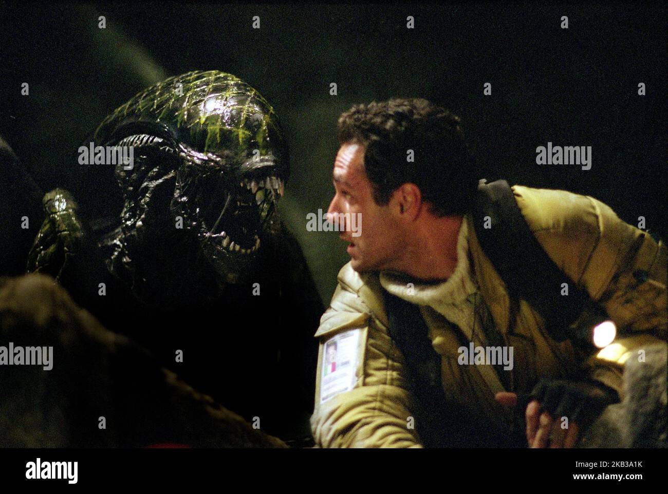 AVP: ALIEN VS. PREDATOR, RAOUL BOVA, 2004 Stockfoto