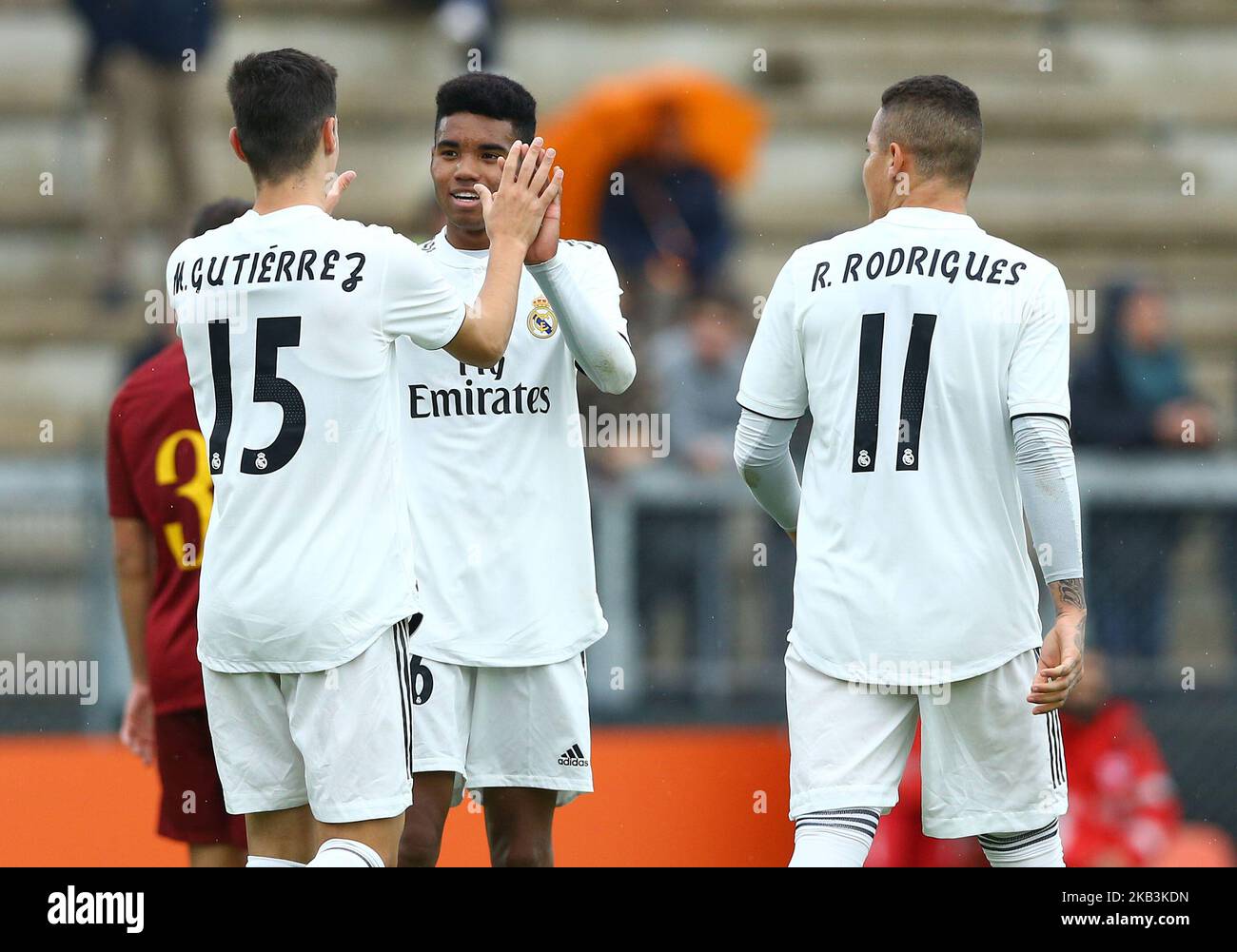 AS Roma - FC Real Madrid : UEFA Youth League Group G Rodrigo, Miguel Gutierrez und Marvin Park of Real Madrid feiern am 27. November 2018 im Tre Fontane Stadium in Rom, Italien. (Foto von Matteo Ciambelli/NurPhoto) Stockfoto