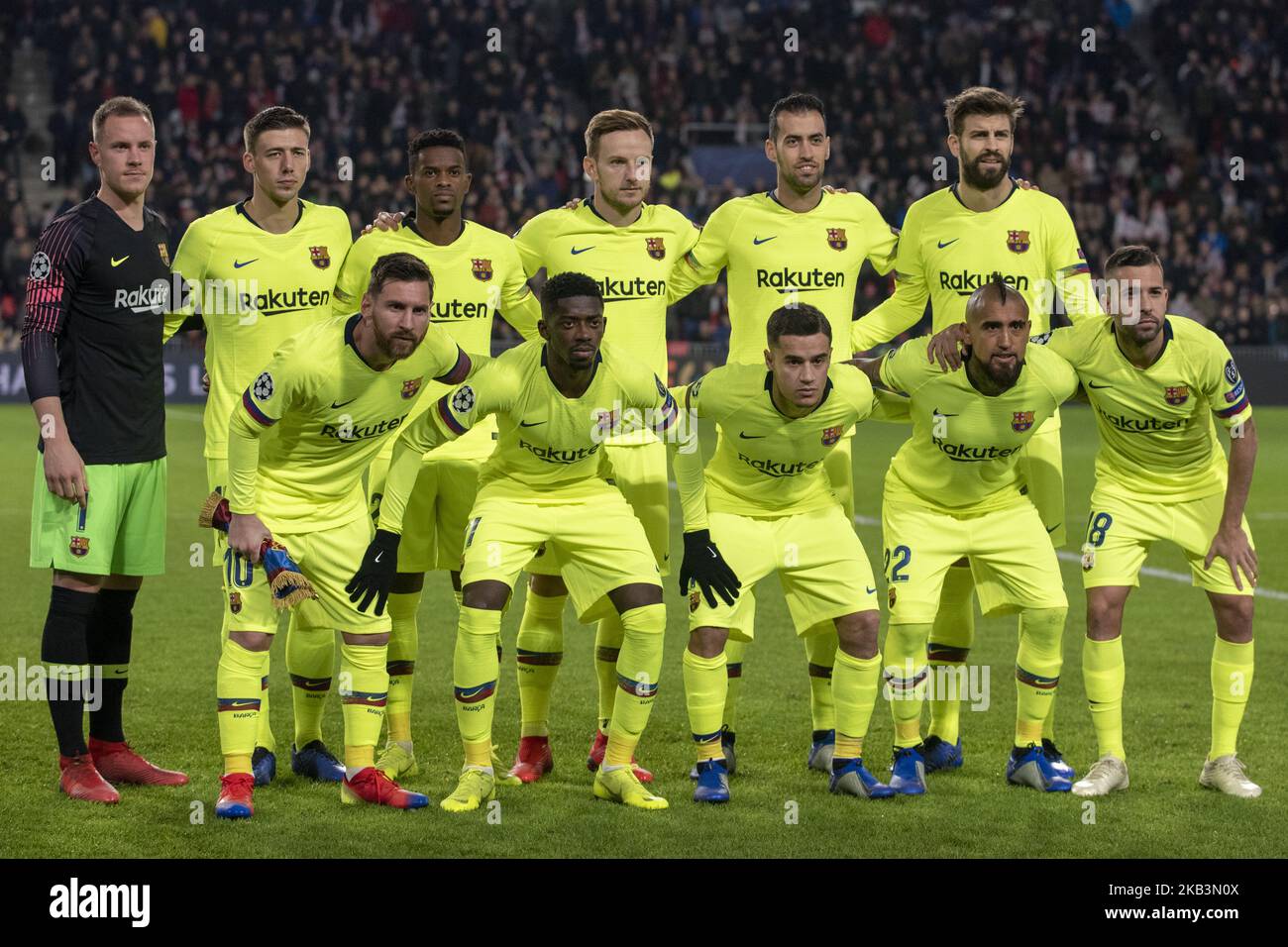 Das FC Barcelona Team posiert während des UEFA Champions League-Spiel der Gruppe B zwischen PSV Eindhoven und FC Barcelona am 28. November 2018 im Philips Stadium in Eindhoven, Niederlande (Foto: Andrew Surma/NurPhoto) Stockfoto