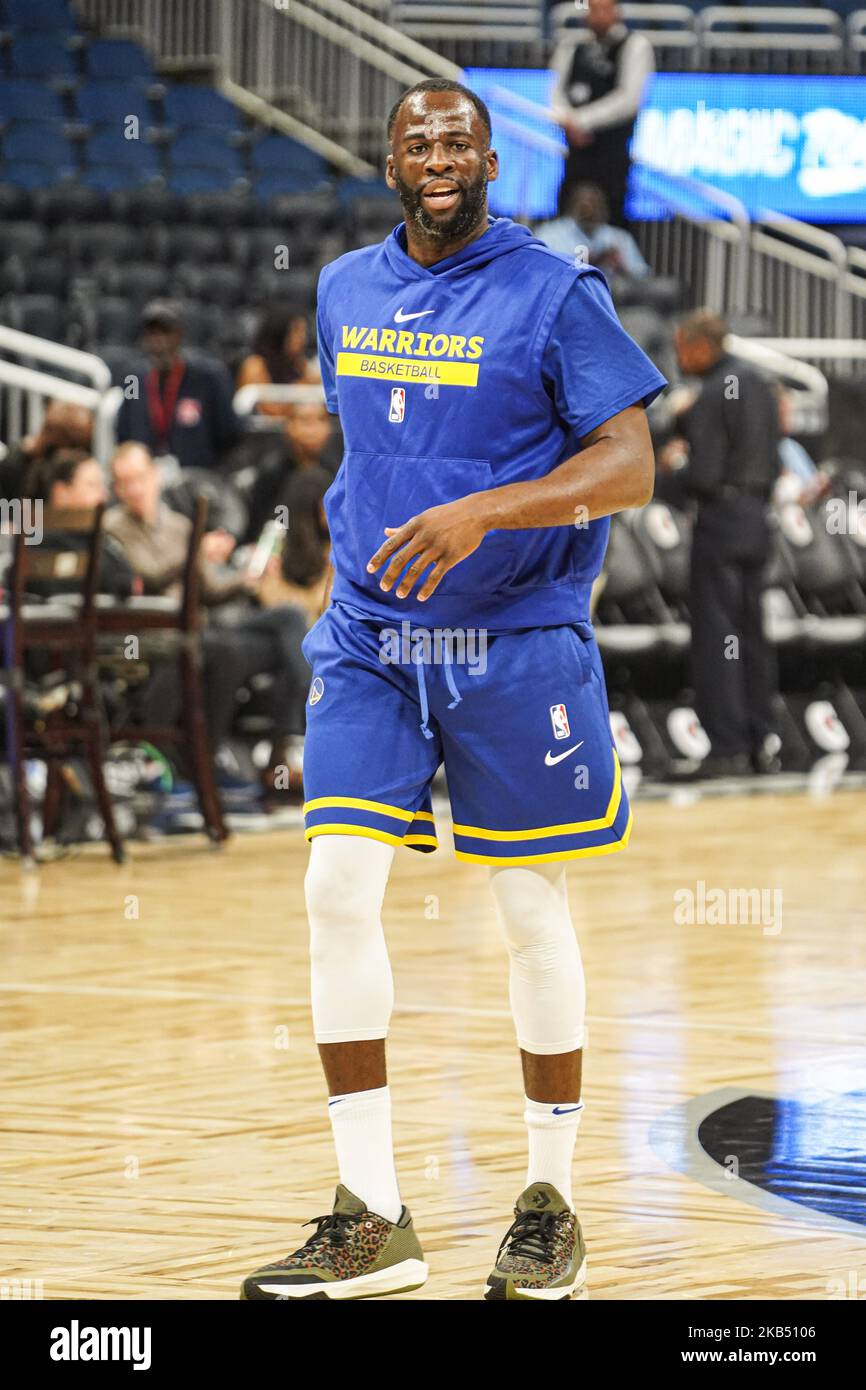 Orlando, Florida, USA, 3. November 2022, Golden State Warriors Forward Draymond Green #23 erwärmt sich vor dem Spiel im Amway Center. (Foto: Marty Jean-Louis) Stockfoto
