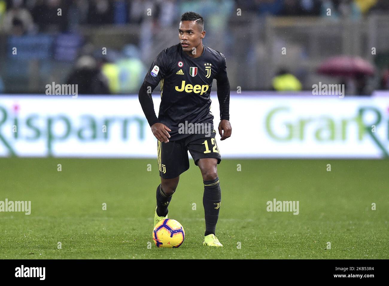 Alex Sandro von Juventus während der Serie A Spiel zwischen Lazio und Juventus im Stadio Olimpico, Rom, Italien am 27. Januar 2019. (Foto von Giuseppe Maffia/NurPhoto) Stockfoto