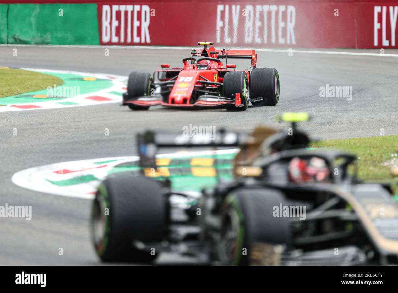 Charles Leclerc fährt am 6. September 2019 in Monza, Italien, die (16) Scuderia Ferrari Mission Winnow auf Kurs beim Training für den Großen Preis der Formel 1 von Italien. (Foto von Emmanuele Ciancaglini/NurPhoto) Stockfoto