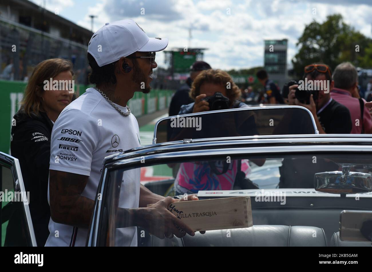 Der englische fünfmal-Weltmeister Lewis Hamilton vom deutschen Team Mercedes-AMG Petronas Motosport fährt mit seinem einsitzigen Mercedes W10, während der Ausgabe 90. des italienischen GP, 16. Etappe der Formel-1-Weltmeisterschaft, auf dem Monza Eni Circuit (Autodromo Nazionale di Monza), Italien (Foto: Andrea Diodato/NurPhoto) Stockfoto