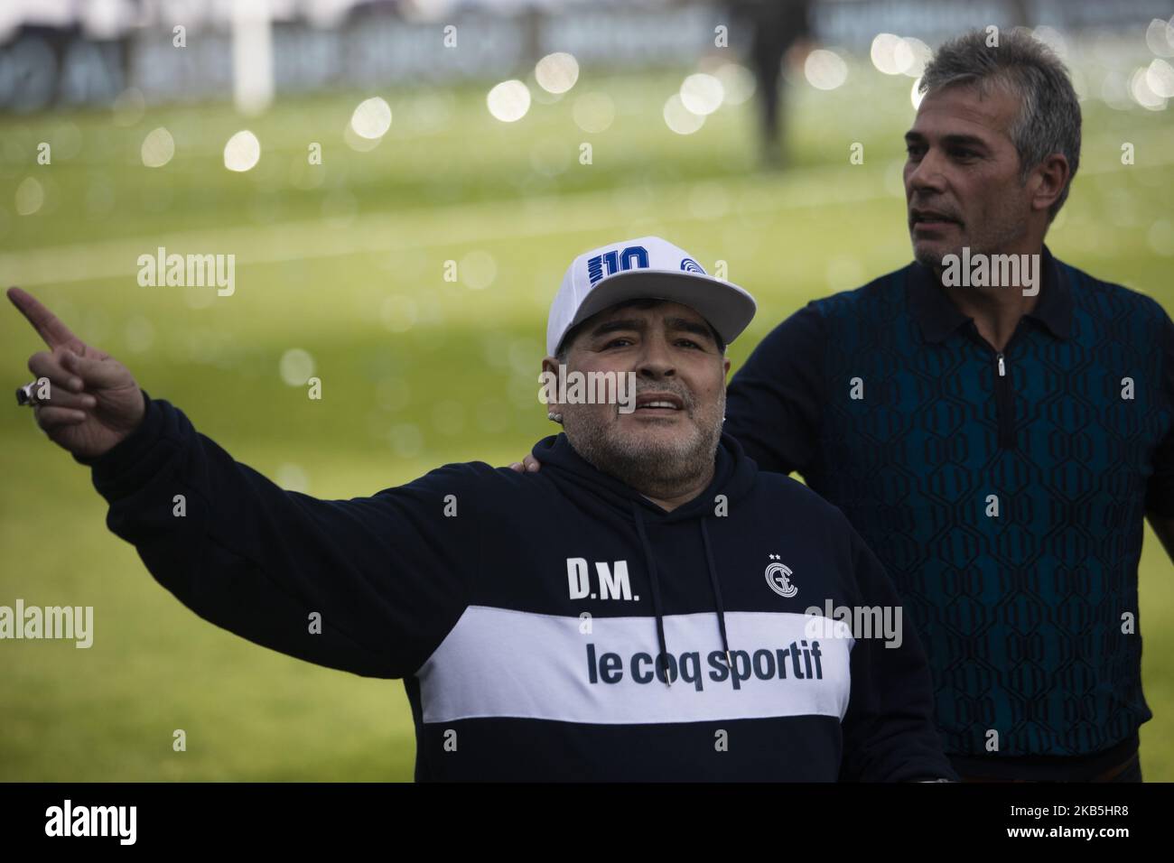 Diego Armando Maradona nimmt am 8. September 2019 seine erste Trainingseinheit als Cheftrainer von Gimnasia y Esgrima de la Plata im Estadio Juan Carmelo Zerillo in La Plata, Argentinien, ab. (Foto von Matías Baglietto/NurPhoto (Foto von Matías Baglietto/NurPhoto) Stockfoto