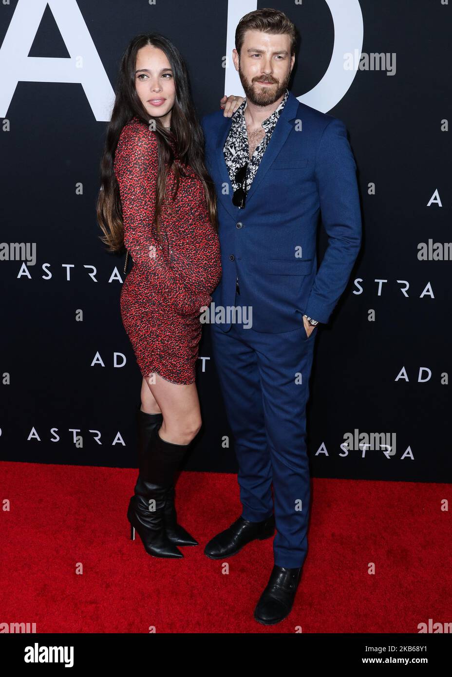 HOLLYWOOD, LOS ANGELES, KALIFORNIEN, USA - 18. SEPTEMBER: Chelsea Tyler und Jon Foster kommen zur Los Angeles Premiere von 20. Century Fox's 'Ad Astra', die am 18. August 2019 in Hollywood, Los Angeles, Kalifornien, USA, im ArcLight Cinemas Hollywood Cinerama Dome stattfand. (Foto von Xavier Collin/Image Press Agency/NurPhoto) Stockfoto