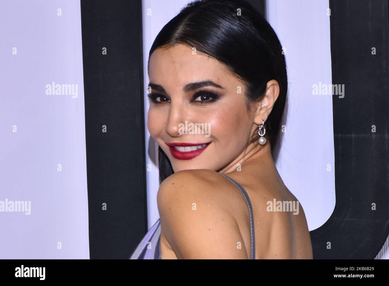 Dom 2 da yashirin kamera bilan jinsiy aloqa onlayn