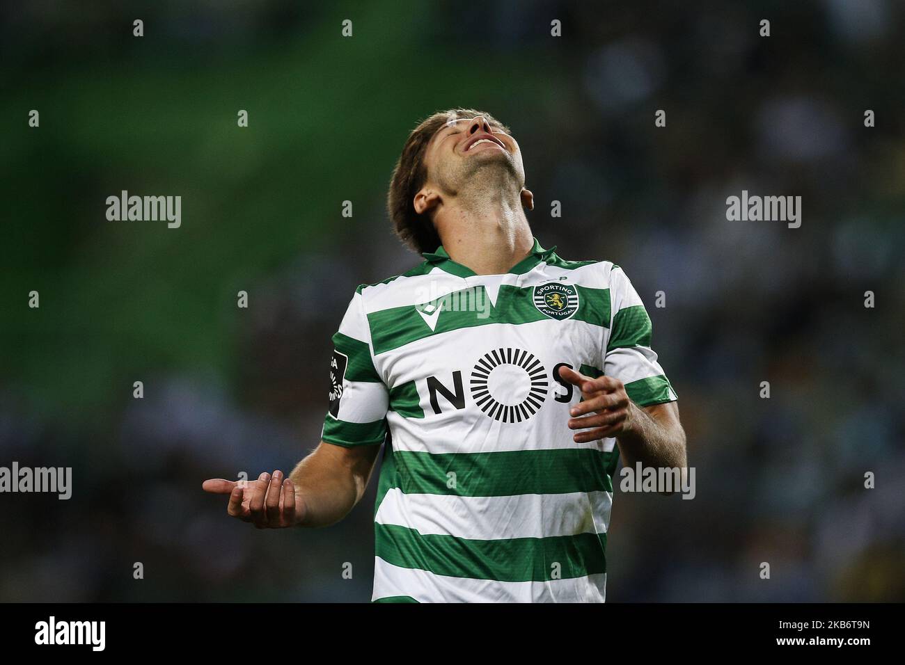 Miguel Luis von Sporting reagiert während des Fußballspiels der Portugiesischen Liga zwischen Sporting CP und FC Famalicao im Luz Stadium in Lissabon am 23. September 2019. (Foto von Carlos Palma/NurPhoto) Stockfoto