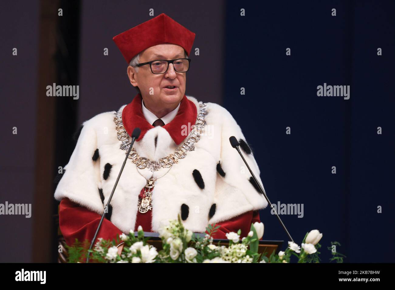 Wojciech Nowak, Rektor der Jagiellonen-Universität, spricht während der Einweihung des akademischen Jahres 656. 2019/20 im Auditorium Maximum. Am Dienstag, den 1. Oktober 2019, in Krakau, Polen. (Foto von Artur Widak/NurPhoto) Stockfoto