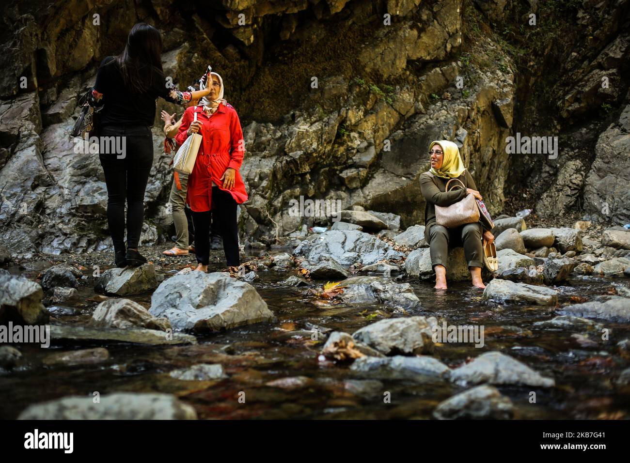 Touristenbesuch Yalova Wasserfall im Nordwesten der Türkei an der Ostküste des Marmarameeres 3. Oktober 2019 Türkei. (Foto von Momen Faiz/NurPhoto) Stockfoto