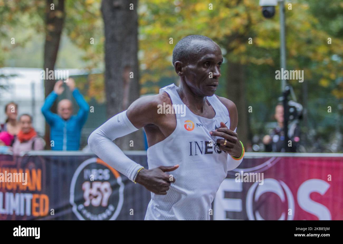 Eliud Kipchoge läuft während der INEOS 159 Challenge am 12. Oktober 2019 in Wien, Österreich. (Foto von Robert Szaniszlo/NurPhoto) Stockfoto