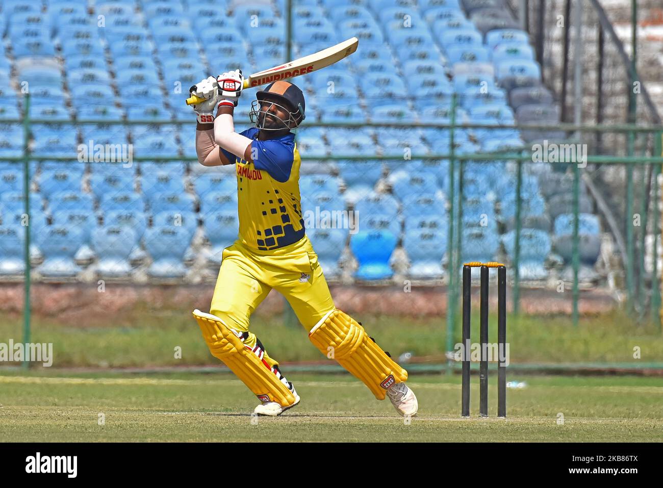 Tamil Nadu Batsman Abhinav Mukund spielt einen Schuss während des Vijay Hazare Trophy Spiels gegen Madhya Pradesh im SMS Stadium in Jaipur, Rajasthan, Indien, Oktober 12,2019. (Foto von Vishal Bhatnagar/NurPhoto) Stockfoto