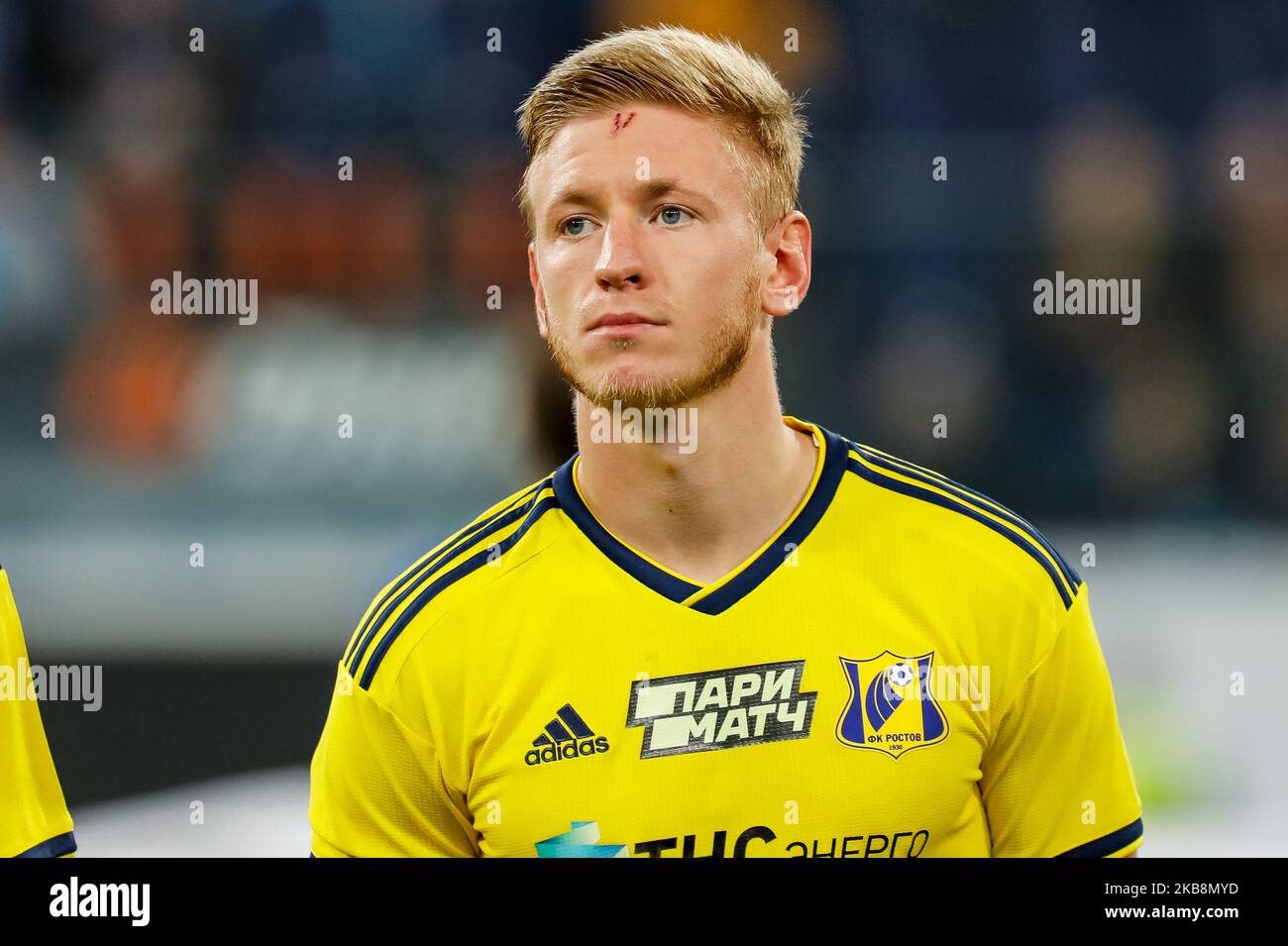 Dmitri Chistyakov vom FC Rostov Rostov am Don während des Spiels der russischen Premier League zwischen dem FC Zenit Sankt Petersburg und dem FC Rostov Rostov am Don am 19. Oktober 2019 in der Gazprom Arena in Sankt Petersburg, Russland. (Foto von Mike Kireev/NurPhoto) Stockfoto