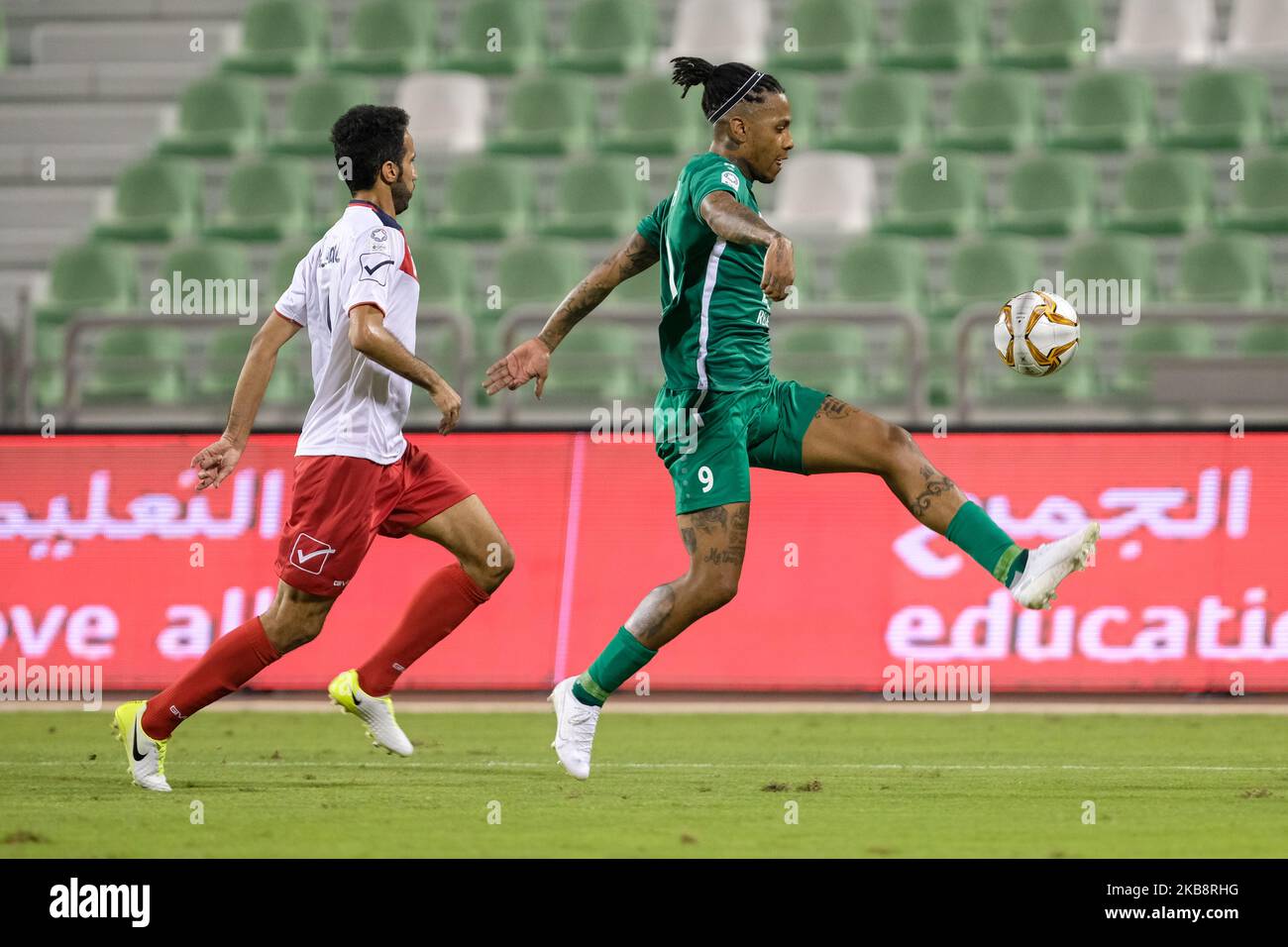 Al Ahlis Abel Hernandez am 19 2019. Oktober im Hamad bin Khalifa Stadium, Doha, Katar, beim Spiel der QNB Stars League gegen Al Shahaniya am Ball. (Foto von Simon Holmes/NurPhoto) Stockfoto