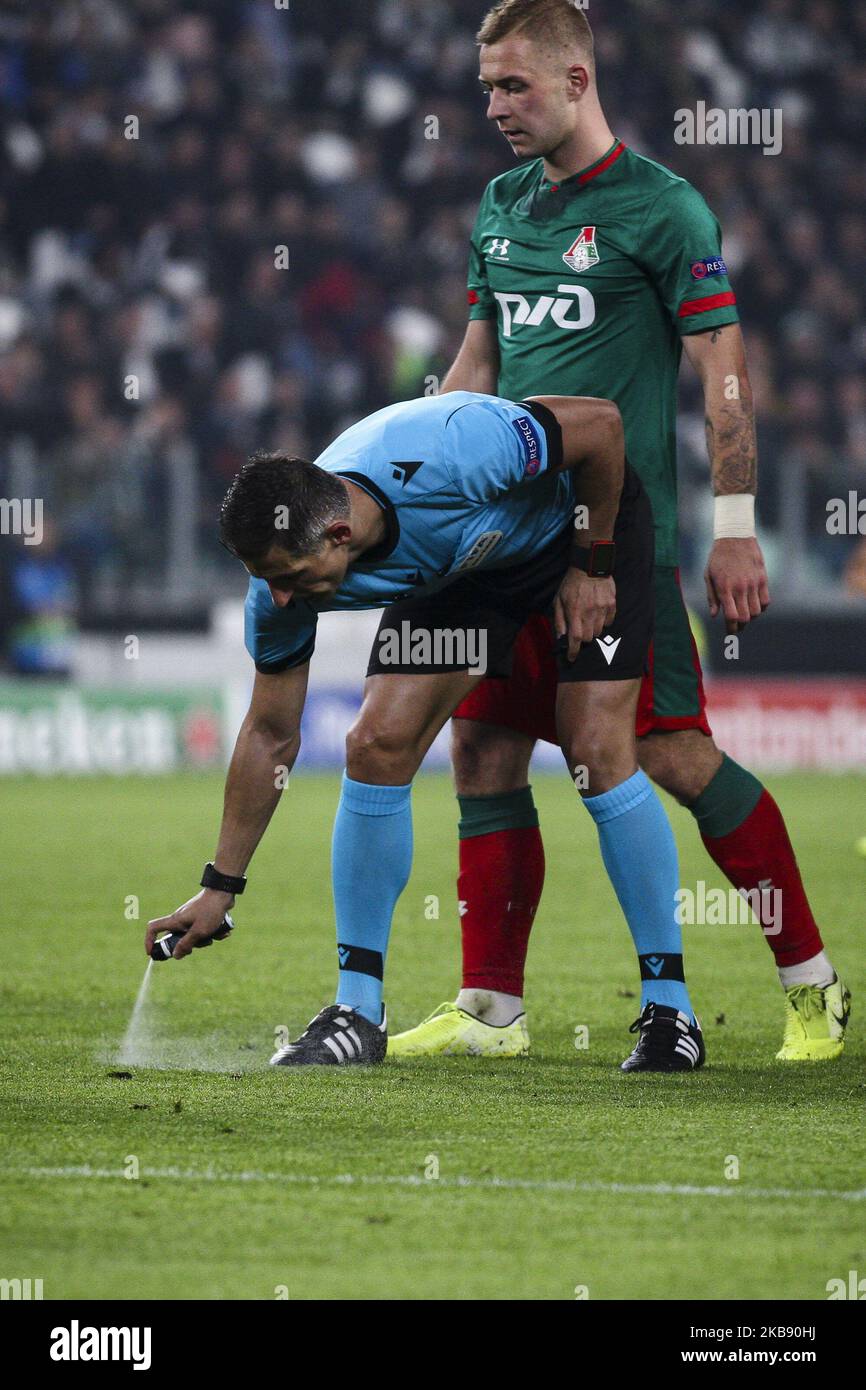 Schiedsrichter Tasos Sidiropolous während des UEFA Champions League-Gruppenfußballspiels Nr.3 JUVENTUS - LOKOMOTIV MOSKVA am 22. Oktober 2019 im Allianz-Stadion in Turin, Piemont, Italien. Endergebnis: Juventus - Lokomotiv Moskva 2-1. (Foto von Matteo Bottanelli/NurPhoto) Stockfoto