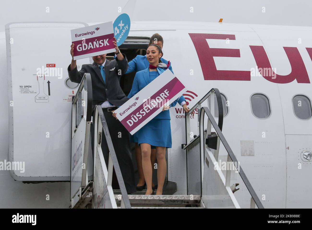 Eurowings (Lufthansa Group) Airbus A319-132 (reg. Nr. D-AGWU) Flugbegleiter am Flughafen Lech Walesa Rebiechowo GDN in Danzig, Polen, werden am 27. Oktober 2019 von Eurowings Lines die Strecke Danzig-Düsseldorf (Deutschland) eingeweiht und 4 Mal pro Woche bedient. (Foto von Michal Fludra/NurPhoto) Stockfoto