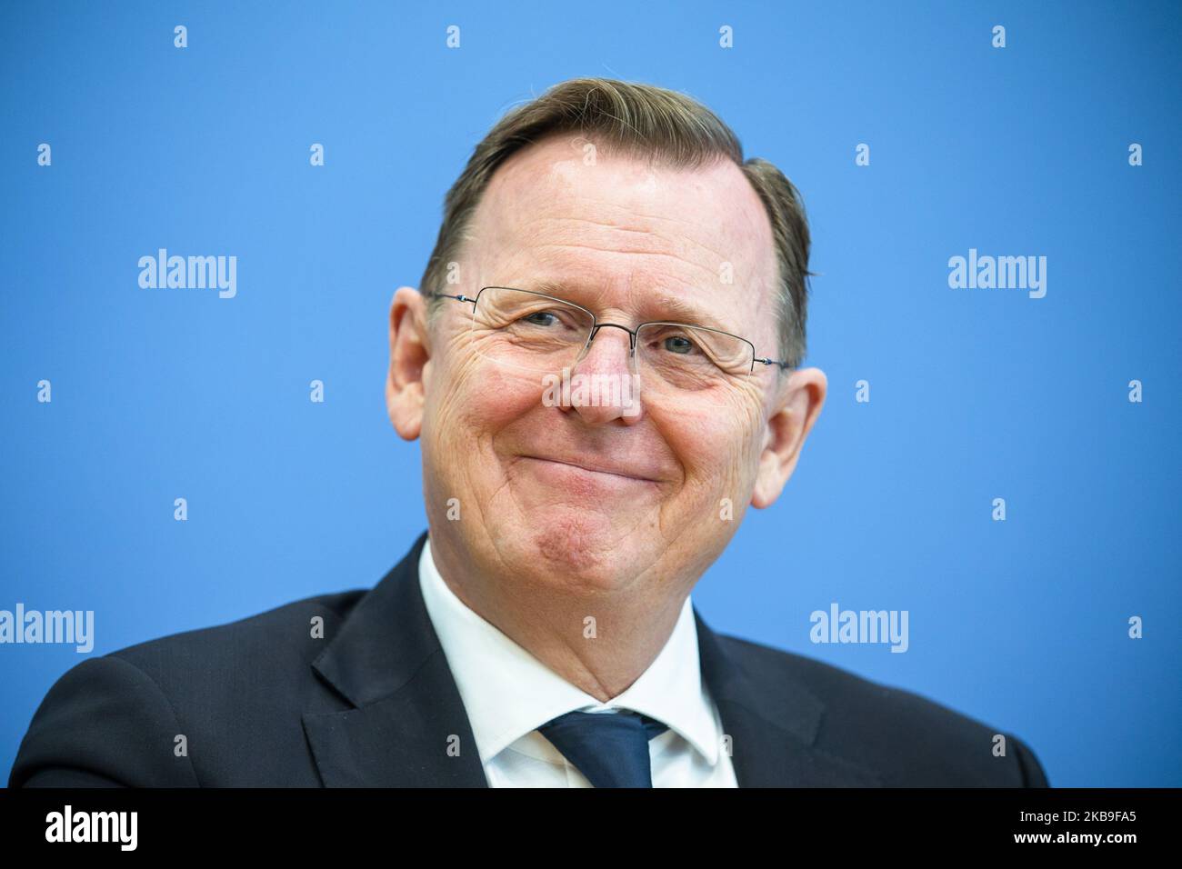 Bodo Ramelow, Hauptkandidat der Linkspartei für die Wahlen in Thüringen (die Linke), wird während einer Pressekonferenz auf der Bundespressekonferenz in Berlin am 28. Oktober 2019 abgebildet. (Foto von Emmanuele Contini/NurPhoto) Stockfoto