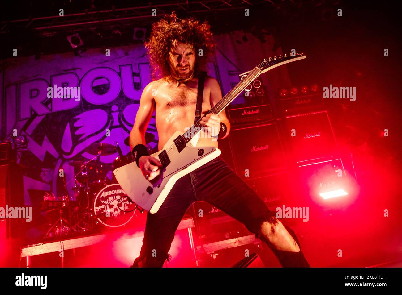 Joel O'Keeffe von der australischen Hard Rock Band Airbourne tritt am 29. Oktober 2019 in Mailand, Italien, bei Alcatraz auf. (Foto von Mairo Cinquetti/NurPhoto) Stockfoto