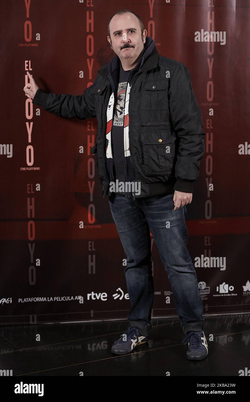 Carlos Areces nimmt an der Filmpremiere „El Hoyo (die Plattform)“ im Kino „Palacio de la prensa“ in Madrid, Spanien, am 4. November 2019 Teil (Foto von Carlos Dafonte/NurPhoto) Stockfoto