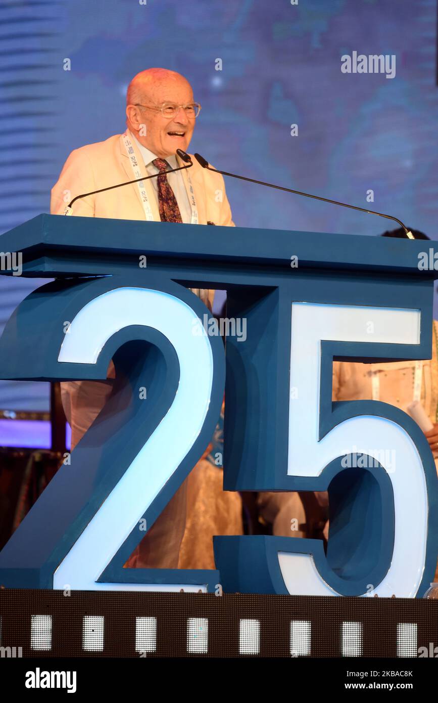 Oscar Wine der Regisseur Volker SchlÃ¶ndorff hielt während der Eröffnungsfeier des Internationalen Filmfestivals 25. am 08,2019. November in Kalkutta, Indien, eine Rede. (Foto von Debajyoti Chakraborty/NurPhoto) Stockfoto