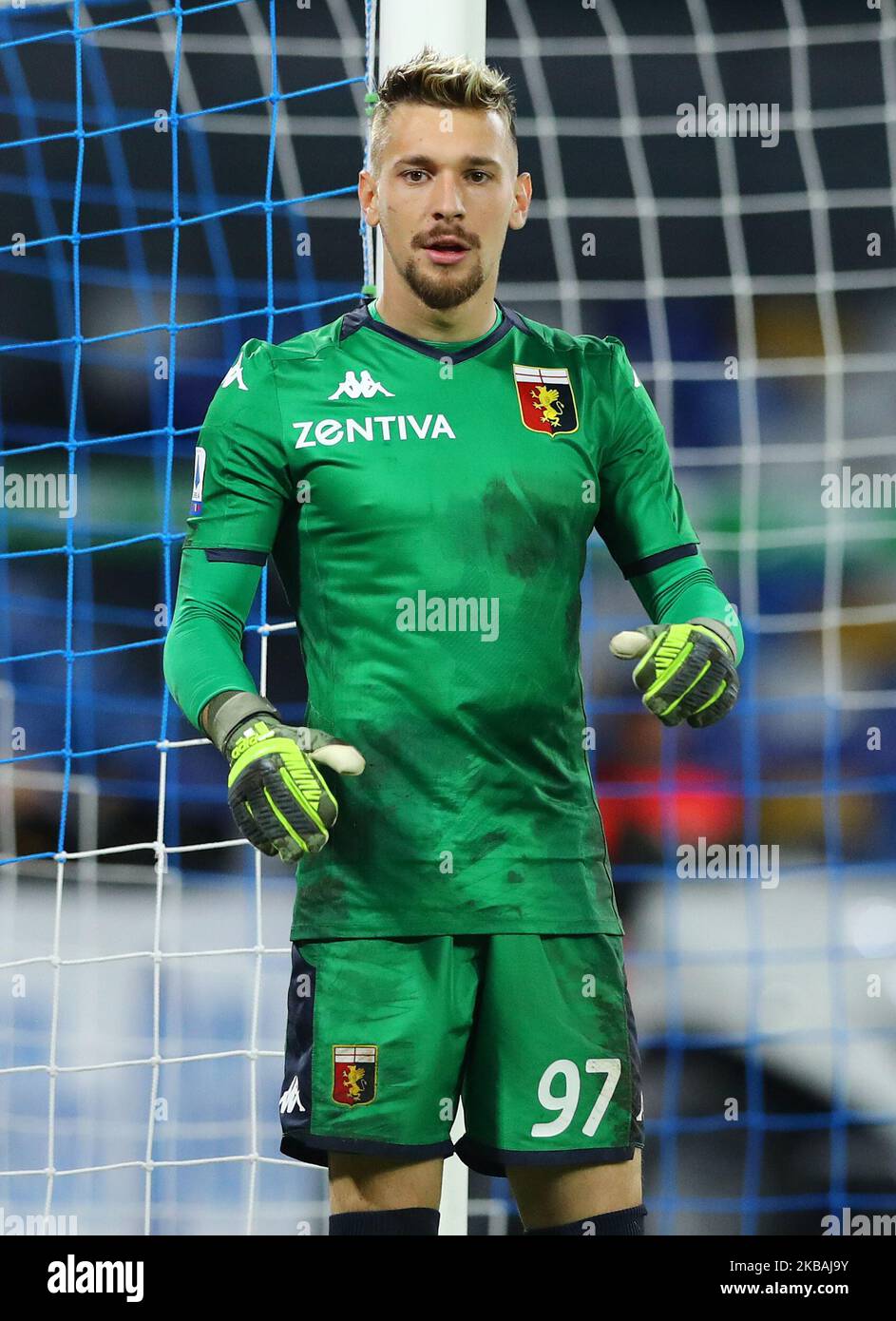 Andrei Ionut Radu von Genua während des Serie-A-Spiels Napoli gegen Genua im San Paolo-Stadion in Neapel, Italien, am 9. November 2019 (Foto: Matteo Ciambelli/NurPhoto) Stockfoto