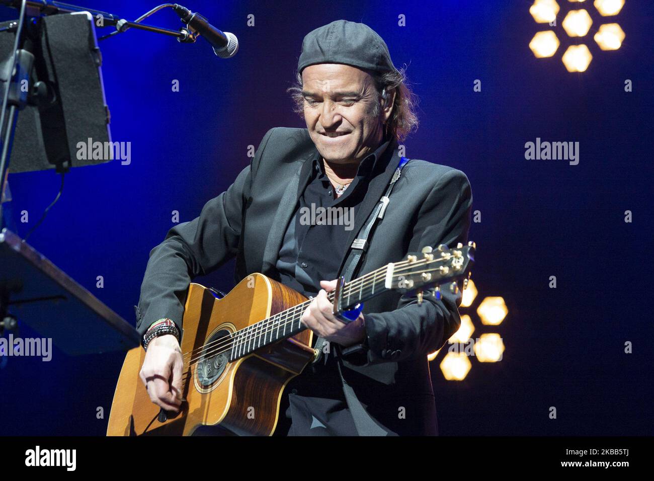 Alvaro Urquijo während der Vorstellung in der Hommage an Enrique