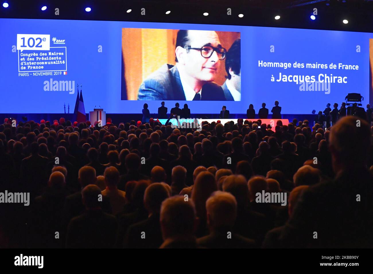 Französische Bürgermeister zollen Jacques Chirac vor der Eröffnung des französischen Bürgermeisterkongresses am 19. November 2019 in Paris, Frankreich, Tribut. (Foto von Daniel Pier/NurPhoto) Stockfoto Französische Bürgermeister zollen Jacques Chirac vor der Eröffnung des französischen Bürgermeisterkongresses am 19. November 2019 in Paris, Frankreich, Tribut. (Foto von Daniel Pier/NurPhoto) Stockfoto