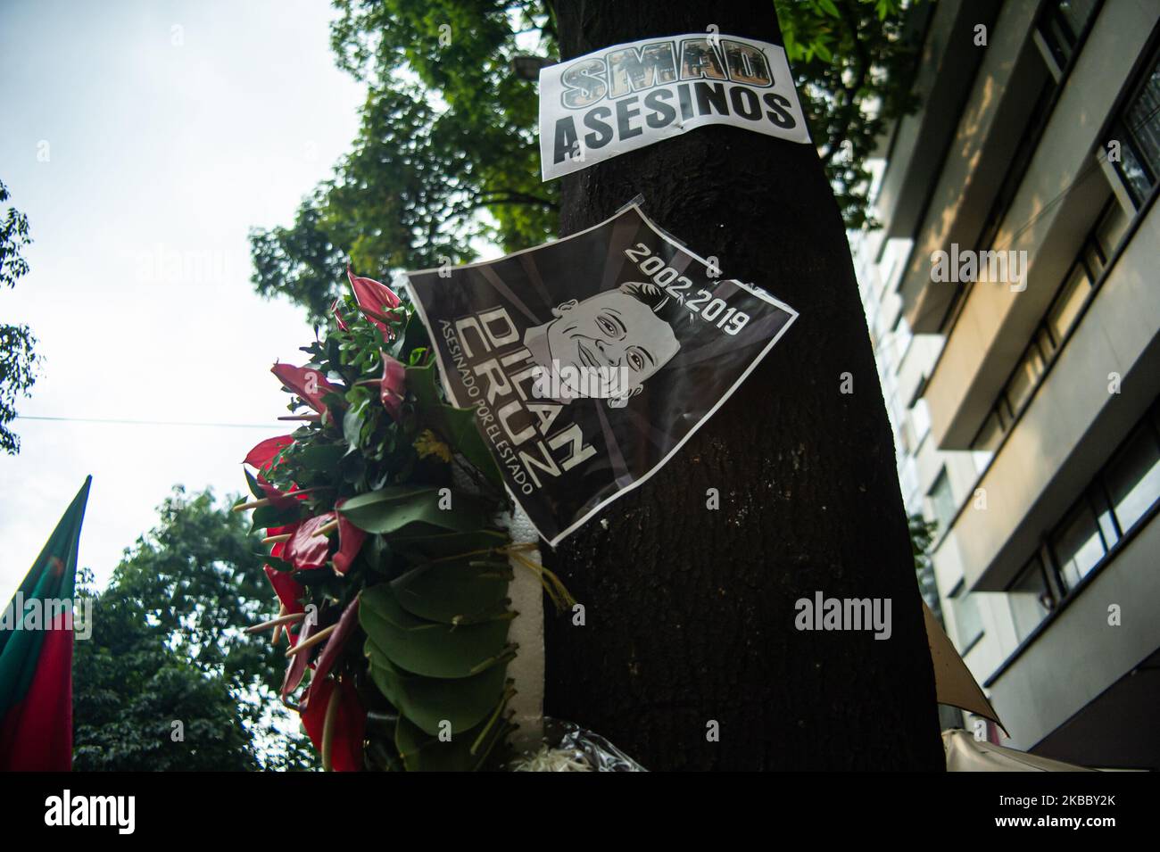 Indigene Völker und Studenten aus Kolumbien protestieren am achten Tag in Folge gegen die Regierung des kolumbianischen Präsidenten Ivan Duque am 29. November 2019 in Bogota. Seit dem vergangenen Donnerstag ist Kolumbien von beispiellosen Massenprotesten gegen die unpopuläre Duque betroffen, die sich einer Welle der Wut an der Basis anschließen, die aus verschiedenen Gründen durch Ecuador, Chile und Bolivien hinweggefegt hat. (Foto von Juan Carlos Torres/NurPhoto) Stockfoto