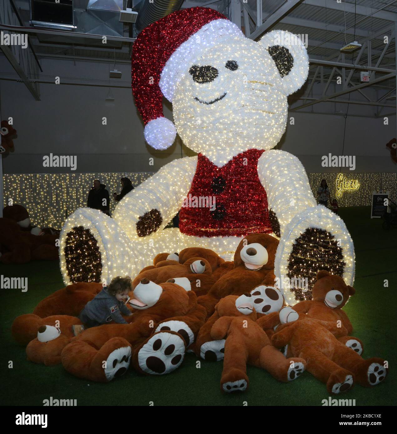 Christmas Glow Festival in Toronto, Ontario, Kanada, am 30. November 2019. Christmas Glow ist Ontarios größtes Weihnachtsfest für Familien, bei dem bis zu 100.000 Besucher unter dem Funkeln von einer halben Million Lichtern lachen und spielen werden. (Foto von Creative Touch Imaging Ltd./NurPhoto) Stockfoto Christmas Glow Festival in Toronto, Ontario, Kanada, am 30. November 2019. Christmas Glow ist Ontarios größtes Weihnachtsfest für Familien, bei dem bis zu 100.000 Besucher unter dem Funkeln von einer halben Million Lichtern lachen und spielen werden. (Foto von Creative Touch Imaging Ltd./NurPhoto) Stockfoto