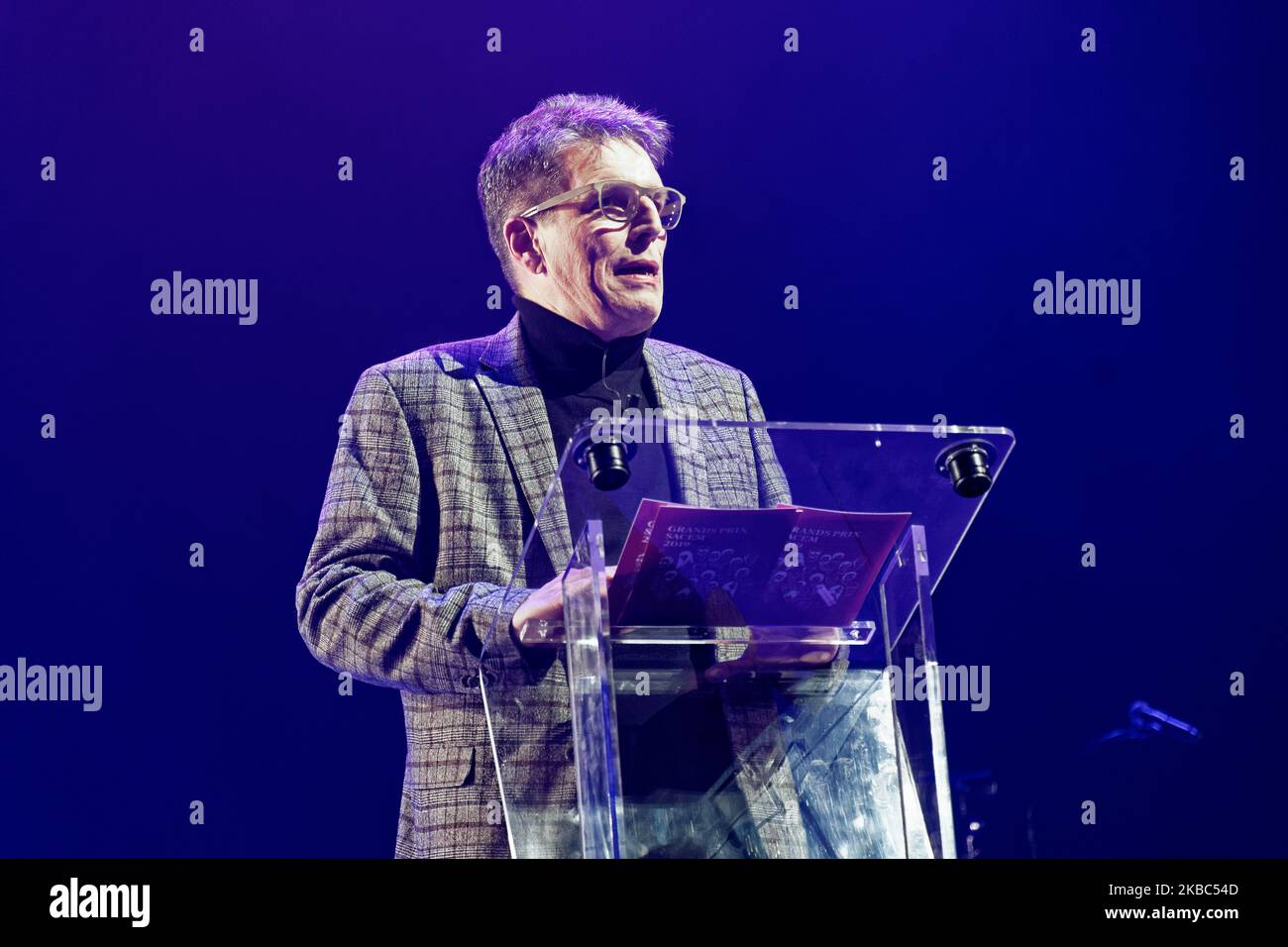 Der Vorstandsvorsitzende der SACEM - Gesellschaft der Autoren, Komponisten und Verleger von Musik - Bruno Lion hält die Eröffnungsrede für die SACEM Awards 2019 - 02. November 2019, Paris. (Foto von Daniel Pier/NurPhoto) Stockfoto