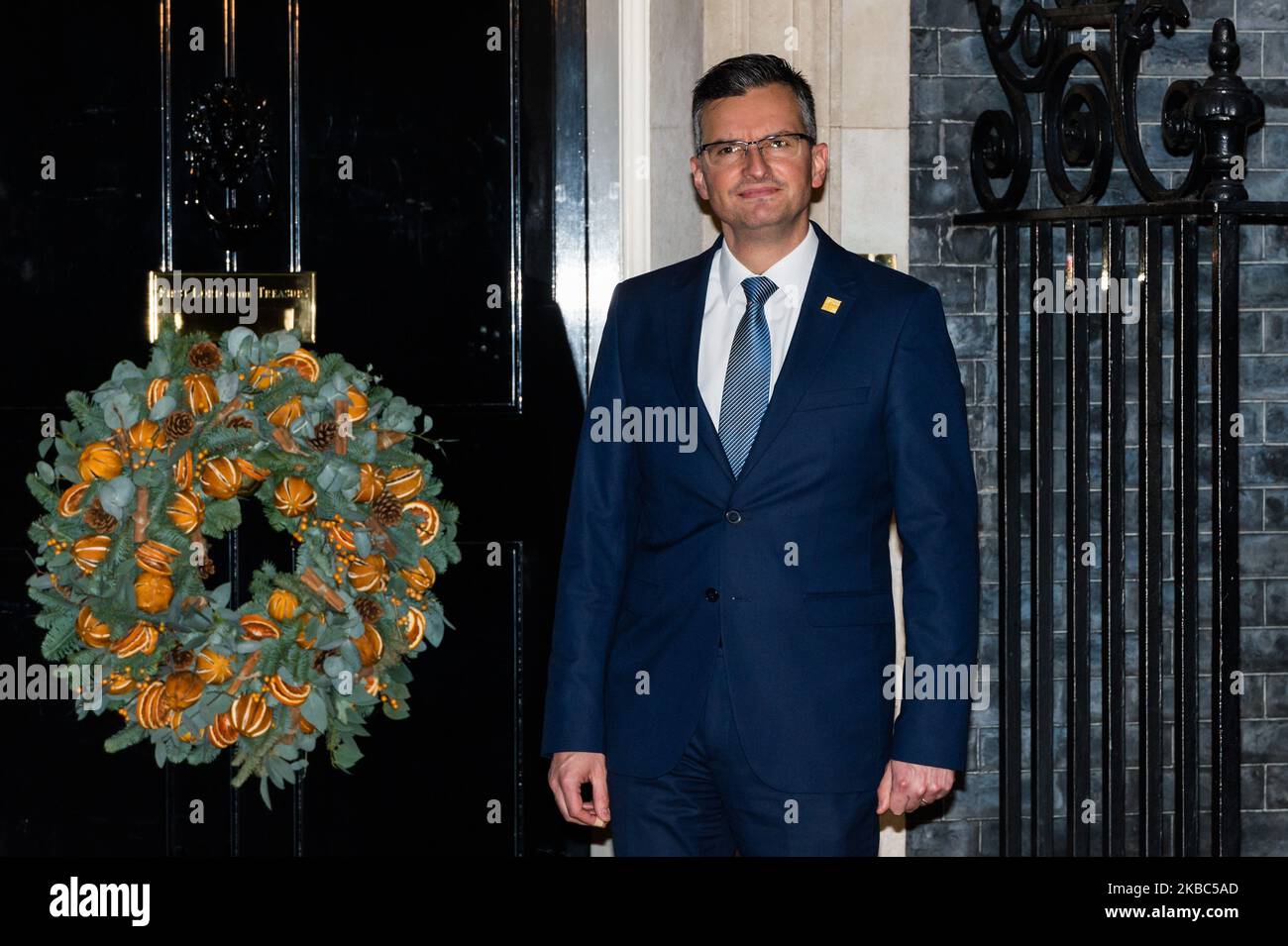 Der slowenische Premierminister Marjan Sarec kommt in der Downing Street 10 an, um am 03. Dezember 2019 im Vorfeld des morgigen Hauptgipfels zum Gedenken an den 70.. Jahrestag der NATO in London, England, an einem Empfang der NATO-Führer teilzunehmen, der vom britischen Premierminister Boris Johnson veranstaltet wurde. (Foto von Wiktor Szymanowicz/NurPhoto) Stockfoto